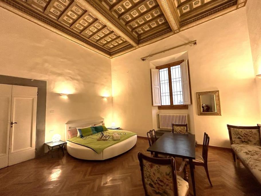 Residenza Storica In Palazzo Bruciato Apartamento